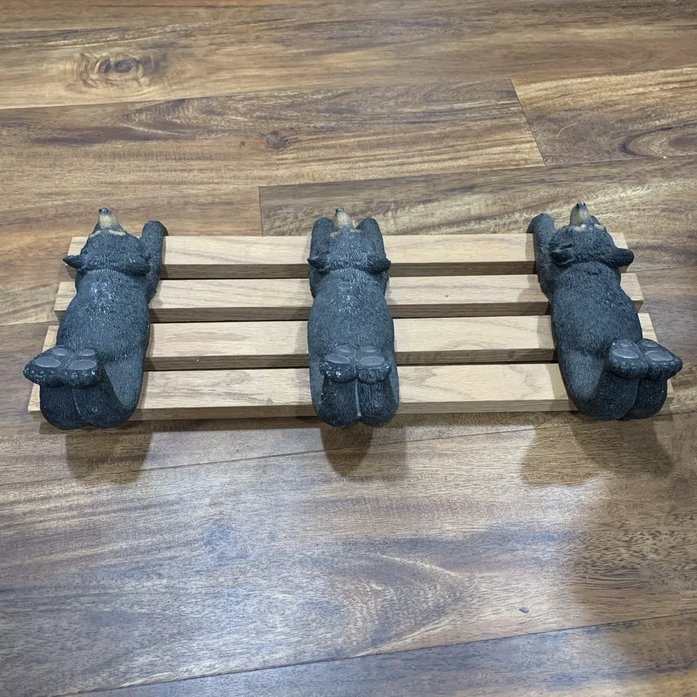 Vintage Style 3 bear Coat Rack Coat Hook Wall Mount Retro piece collectible item